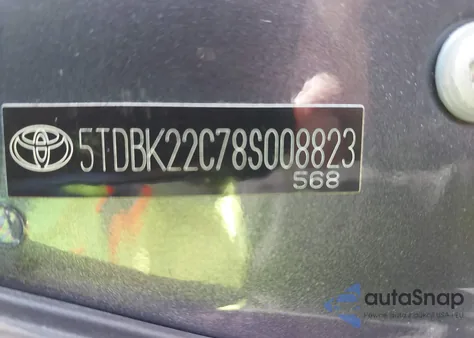 2008 Toyota Sienna Limited z USA, uszkodzony, nr VIN 5TDBK22C78S008823